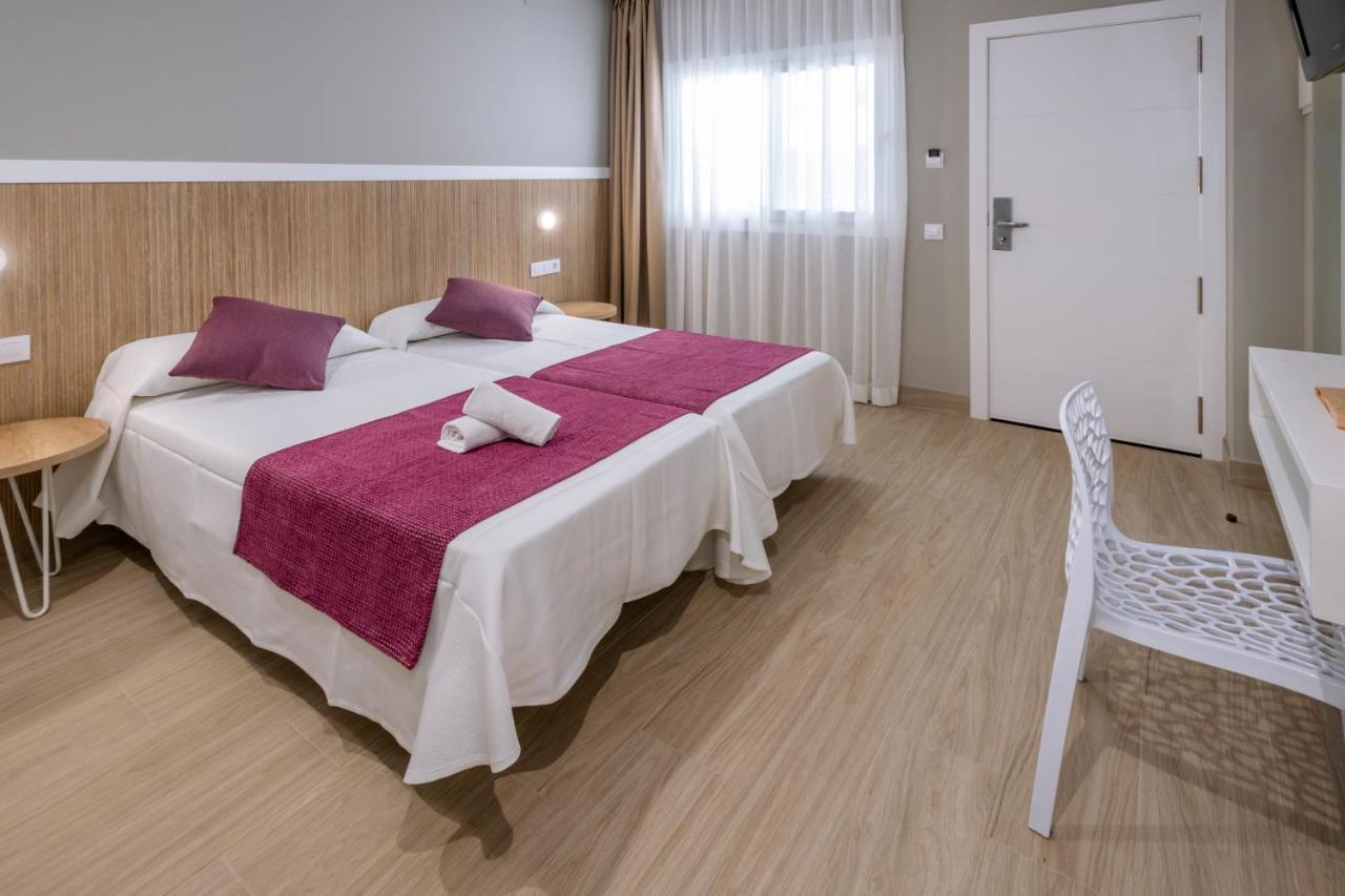 4R Meridia Mar L'L'Hospitalet de l'Infant Zewnętrze zdjęcie